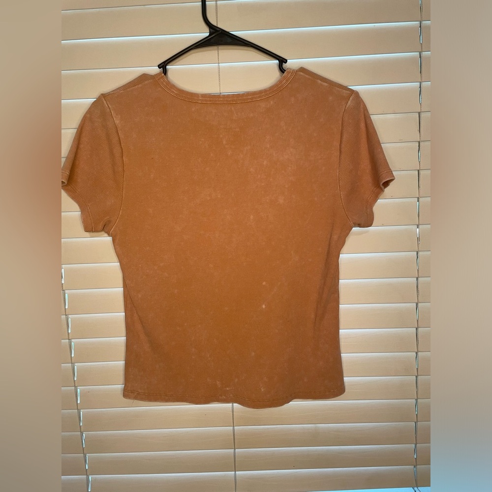 Tan tee - Picture 3 of 5